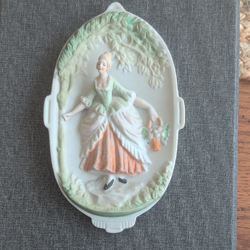 Vintage Wall Plaque Ceramic Hand Painted Made In Occupied Japan
